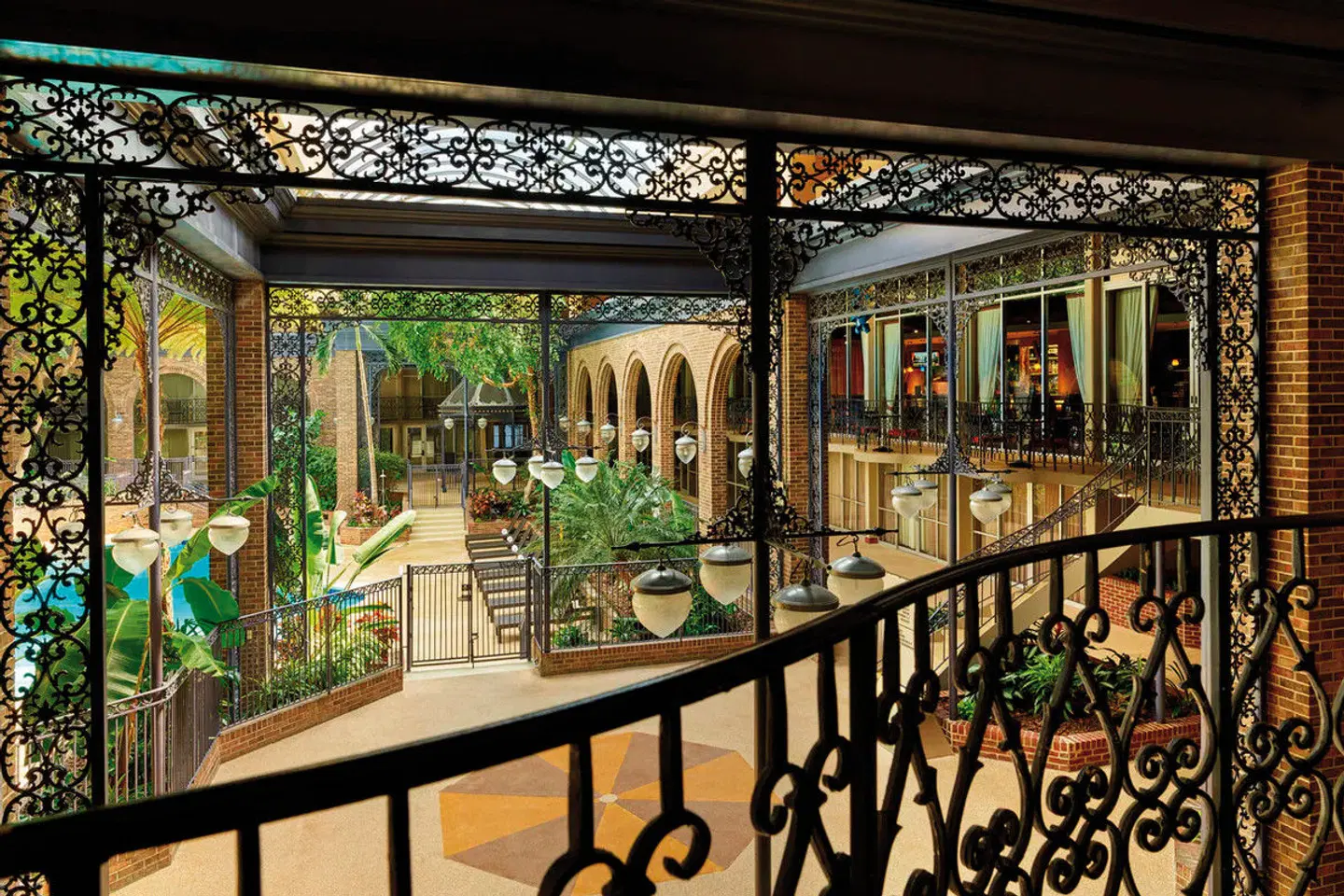 Courtland Grand Hotel EXTERIOR