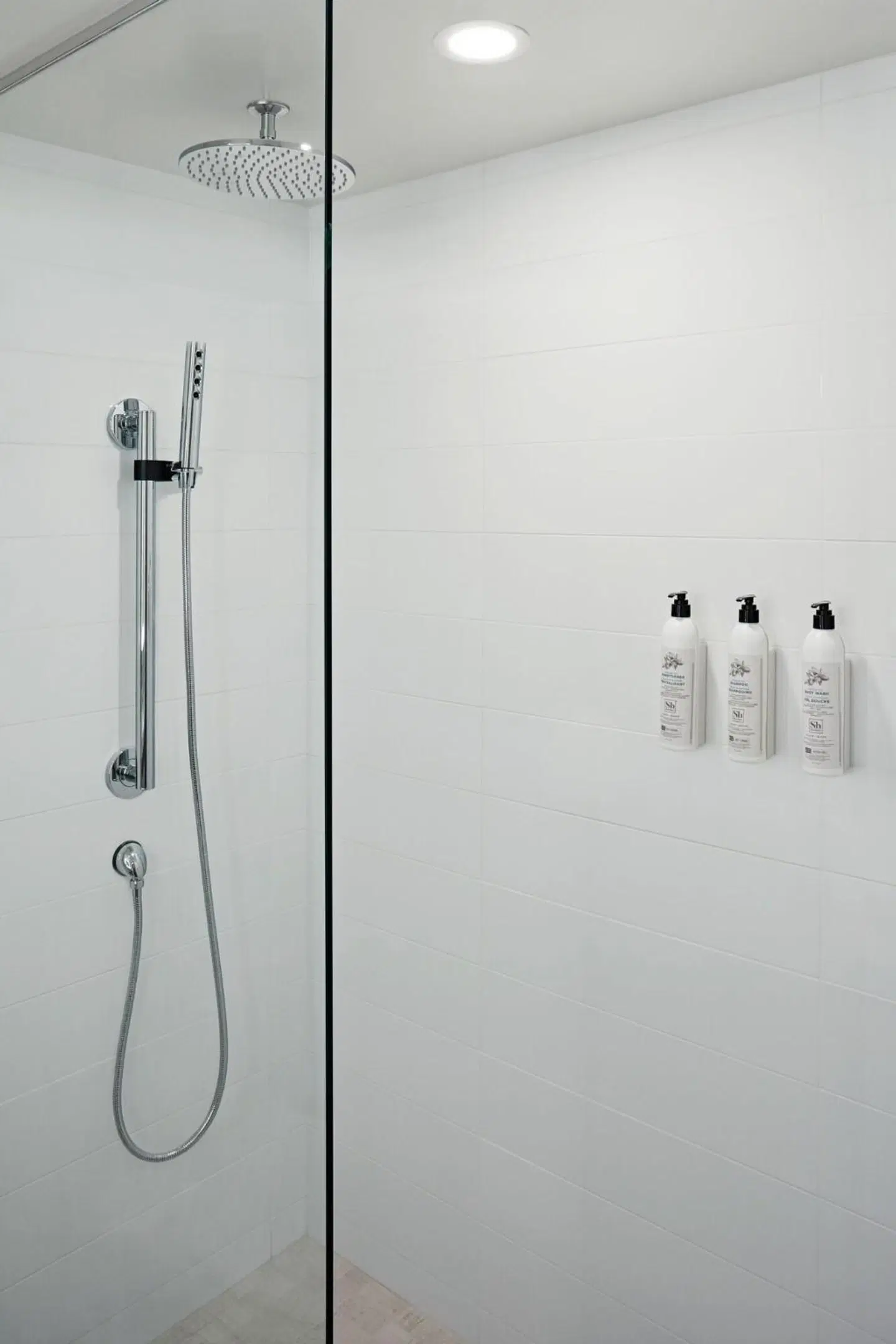 Delta Hotels by Marriott Calgary Airport In-Terminal Badezimmer