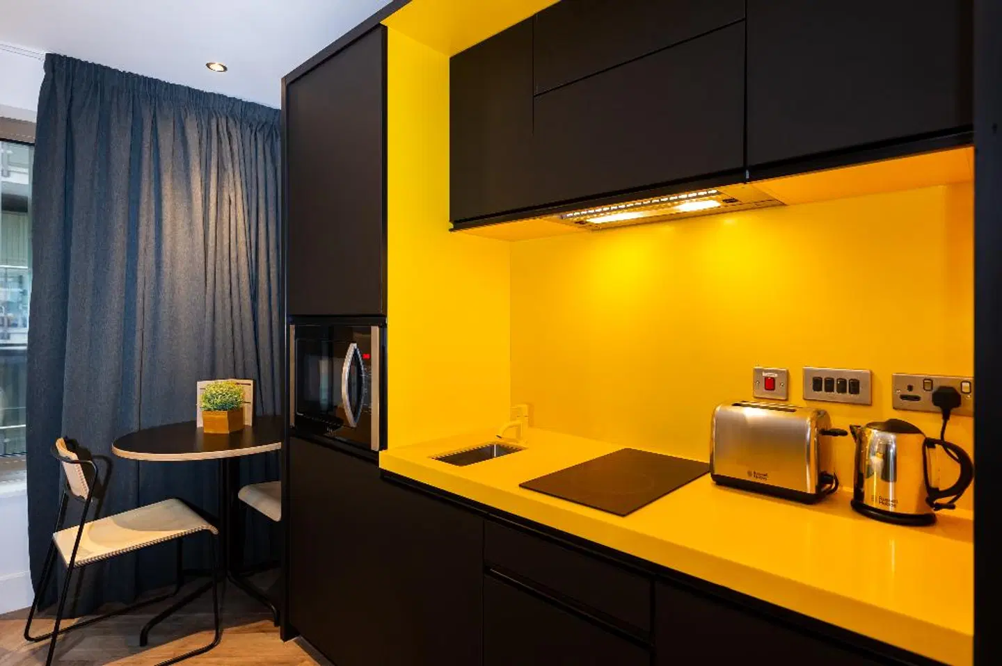 Staycity Aparthotels Dublin Castle ROOM_EXAMPLE