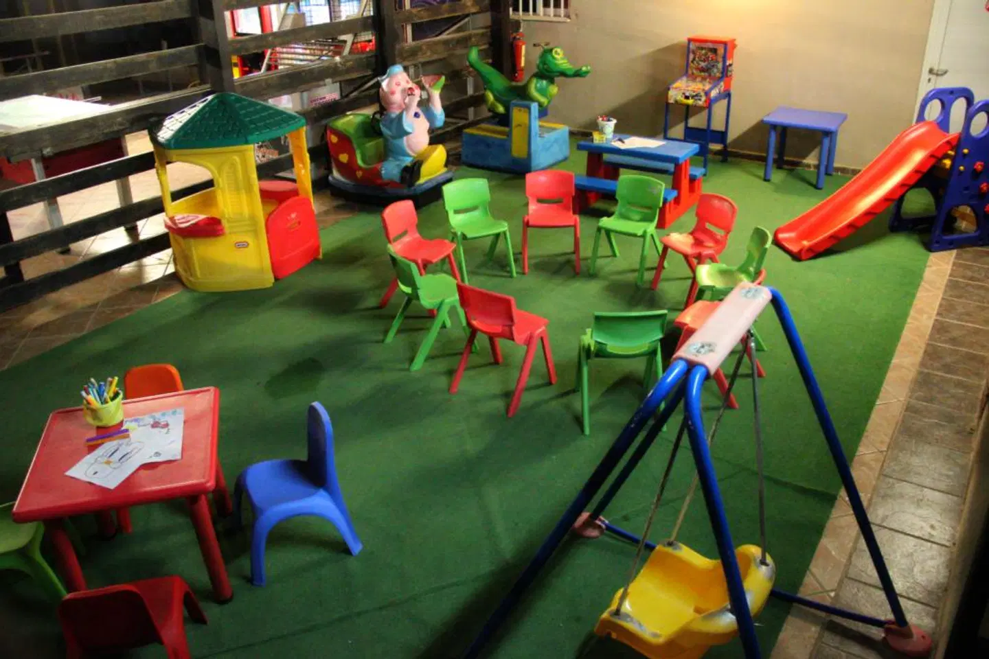 White Olive Elite Rethymno SPORTS_AND_LEISURE