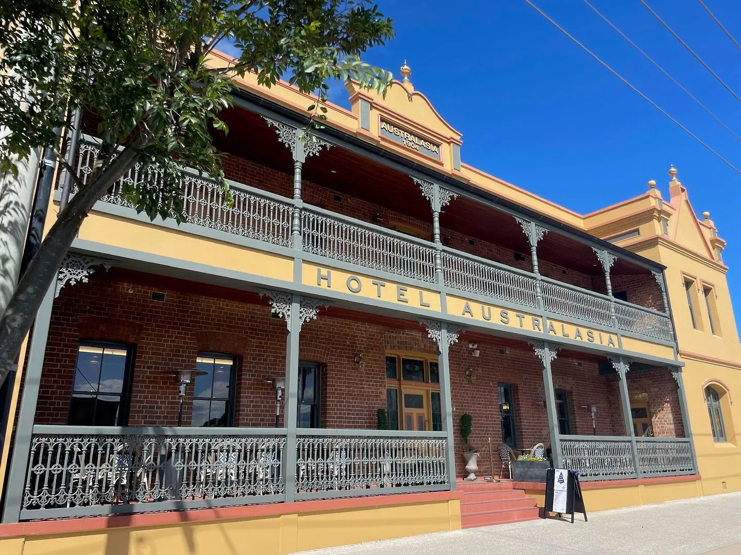 Hotel Australasia EXTERIOR