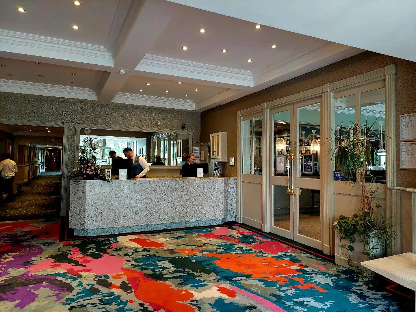 Flannery's LOUNGE_LOBBY