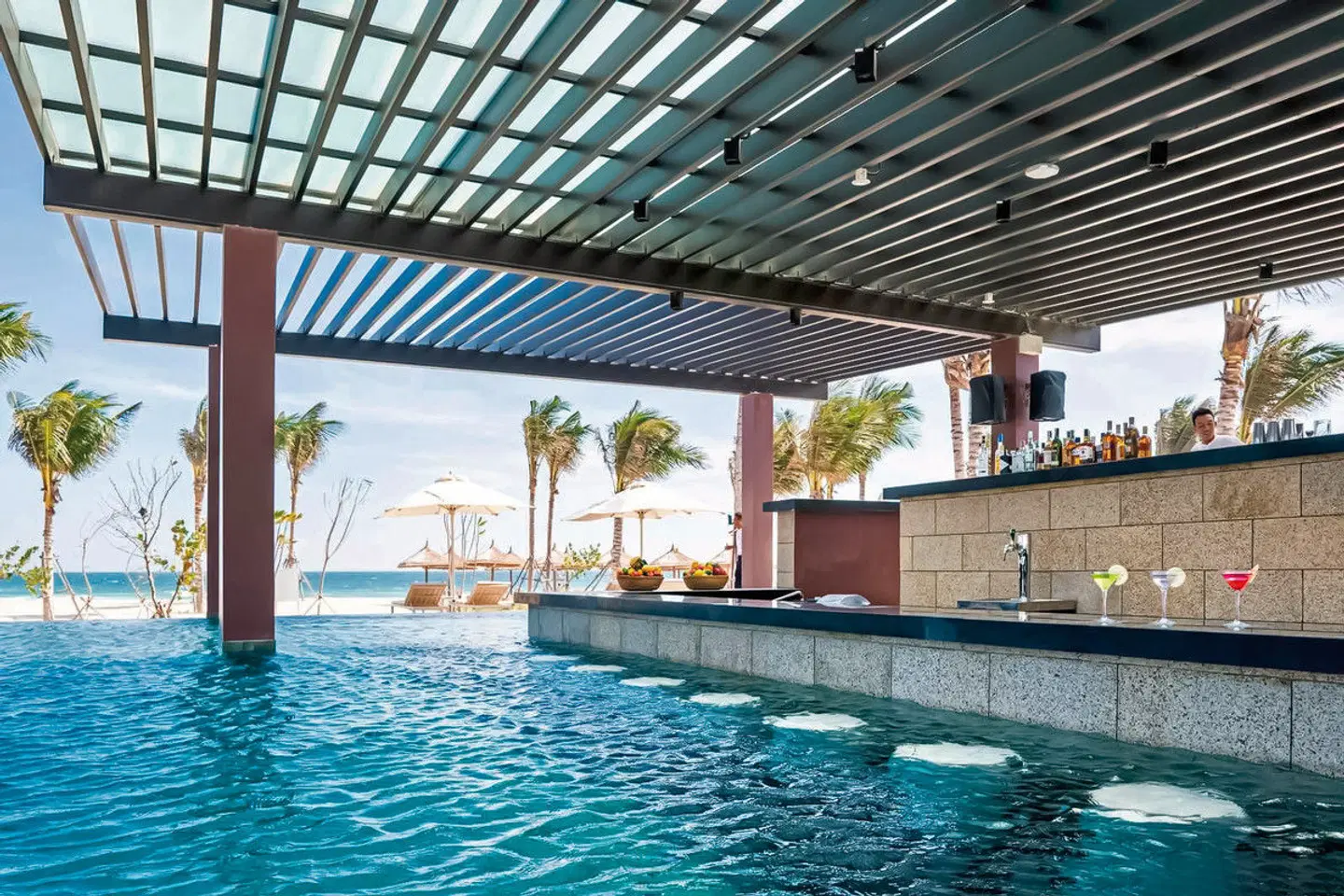 Alma Resort Cam Ranh Hallenbad