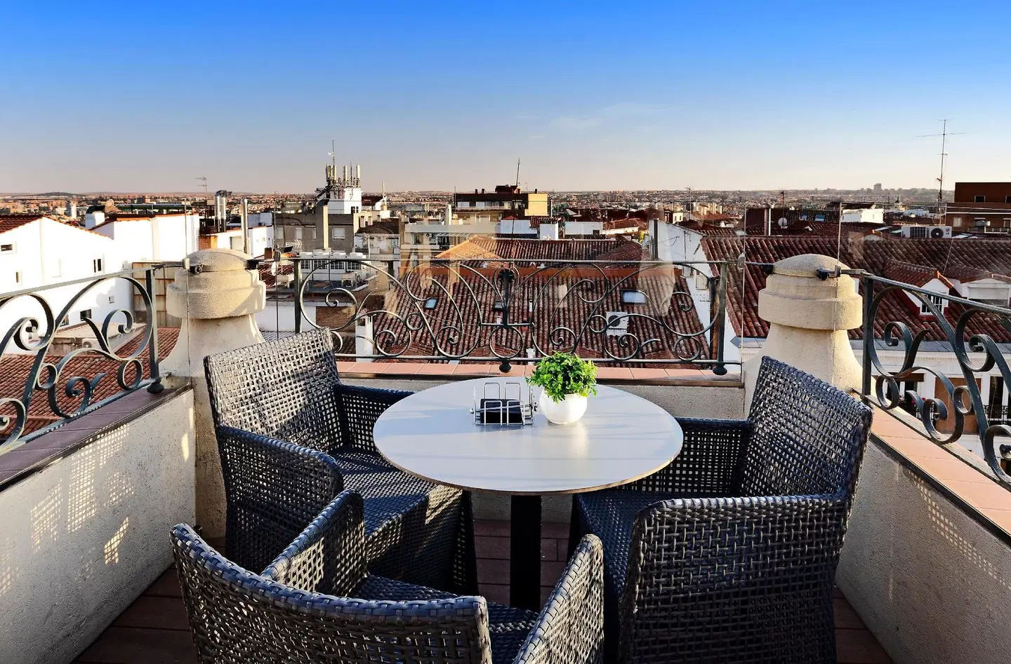 Catalonia Atocha Terrasse