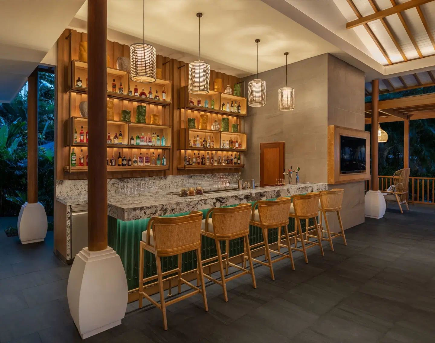 The Laguna, a Luxury Collection Resort & Spa Bar