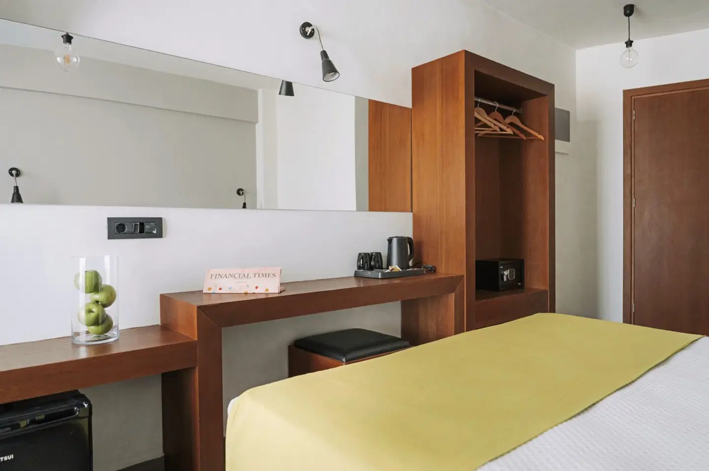 Amphitryon City Hotel ROOM_EXAMPLE