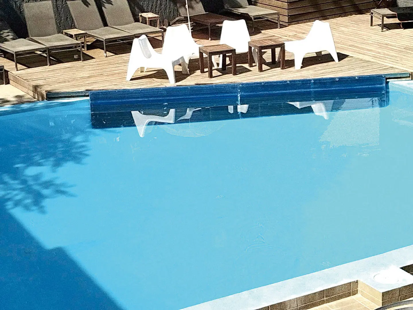 Amphitryon City Hotel OUTDOOR_POOL