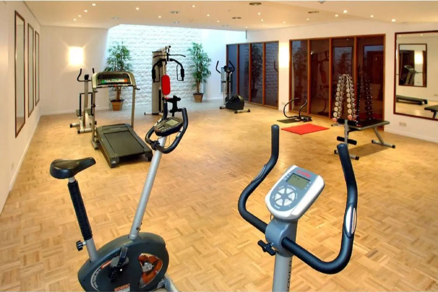 Progress Hotel SPORTS_AND_LEISURE