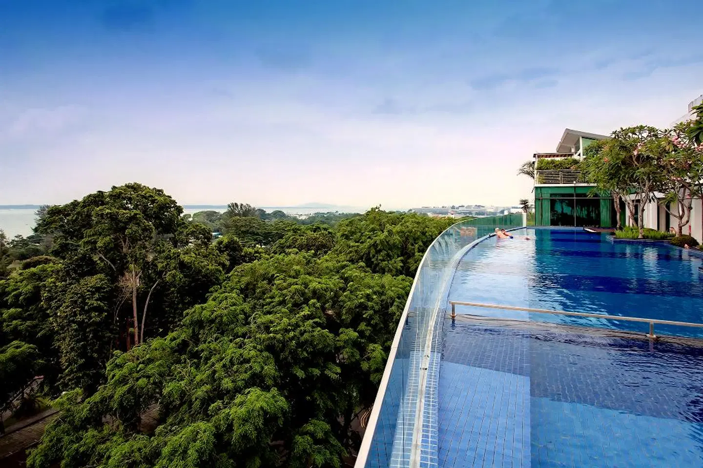 Village Hotel Changi by Far East Hospitality OUTDOOR_POOL