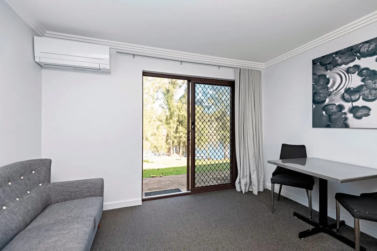 Lincoln Downs Resort ROOM_EXAMPLE