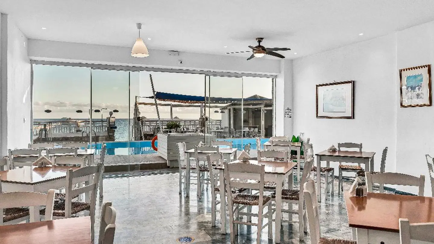 Sunset Beach Hotel Restaurant