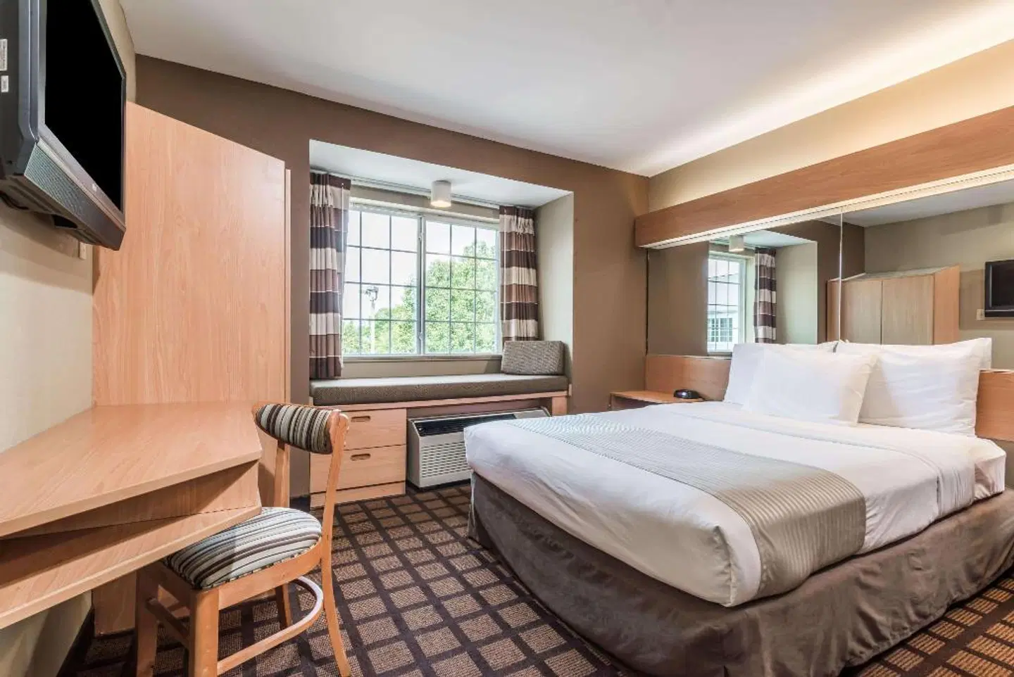 Microtel Inn & Suites by Wyndham West Chester ROOM_EXAMPLE
