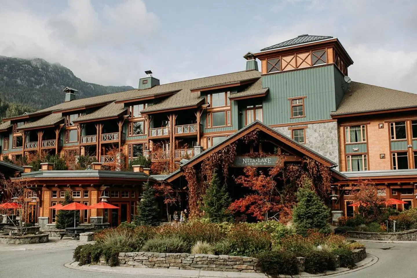 Nita Lake Lodge EXTERIOR