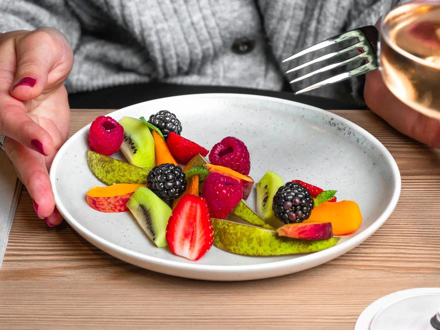 TRIBE Paris La Défense Esplanade Restaurant