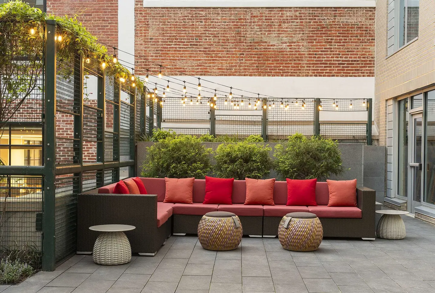 Hilton Garden Inn Washington DC/Georgetown Area Terrasse