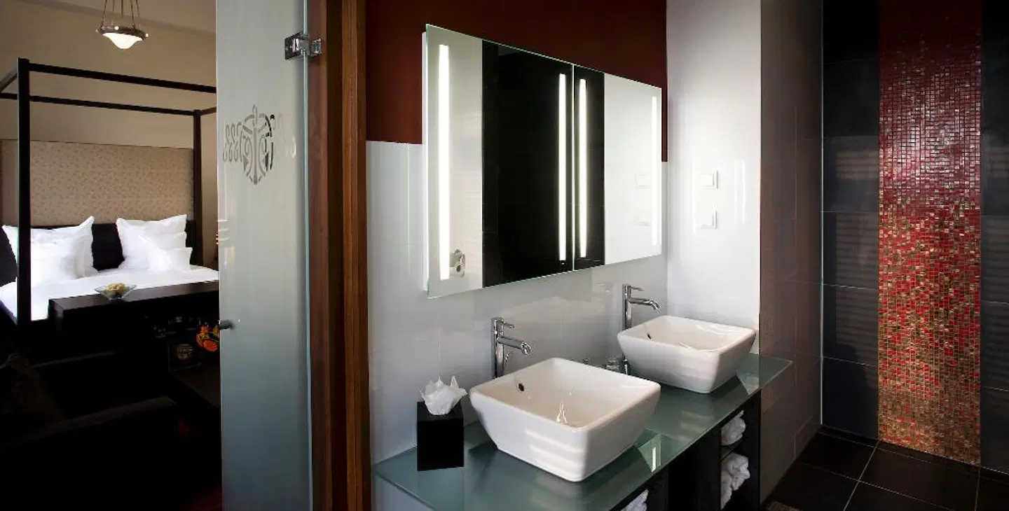 Grand Hotel Amrâth Amsterdam Badezimmer