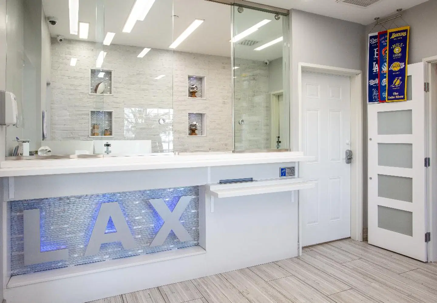 Super 8 by Wyndham Inglewood/LAX/LA Airport LOUNGE_LOBBY