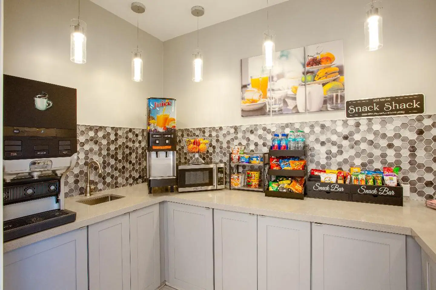 Super 8 by Wyndham Inglewood/LAX/LA Airport LOUNGE_LOBBY