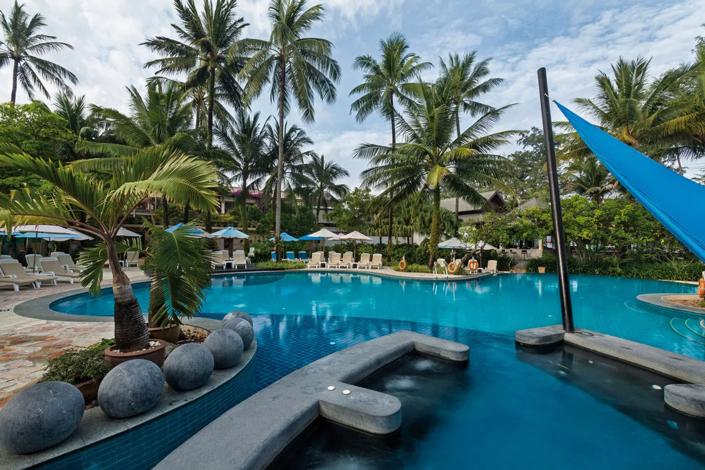 Holiday Inn Resort Phuket OUTDOOR_POOL