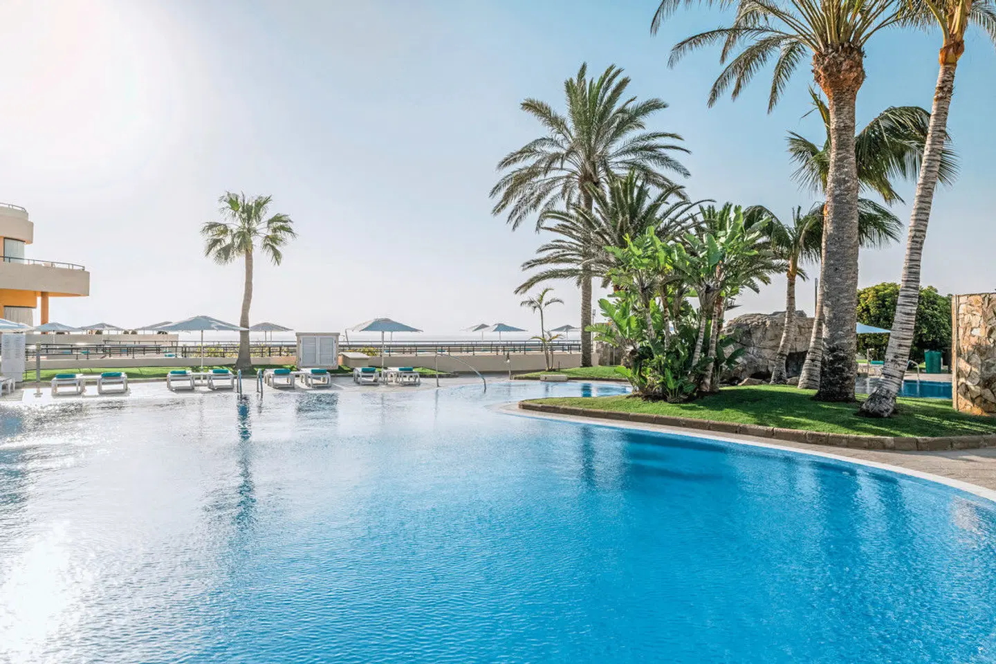 Iberostar Waves Playa Gaviotas OUTDOOR_POOL