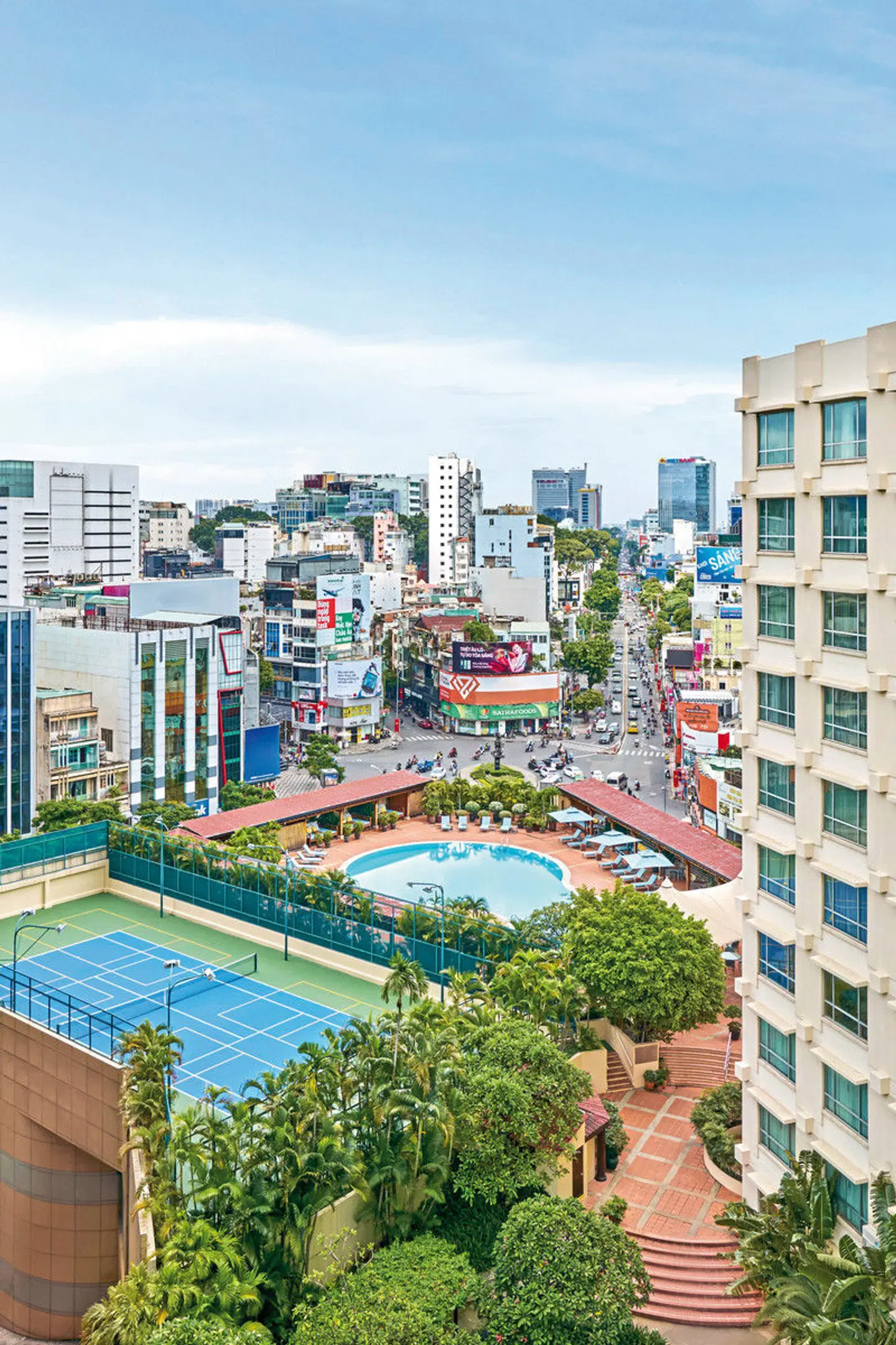 New World Saigon Hotel EXTERIOR
