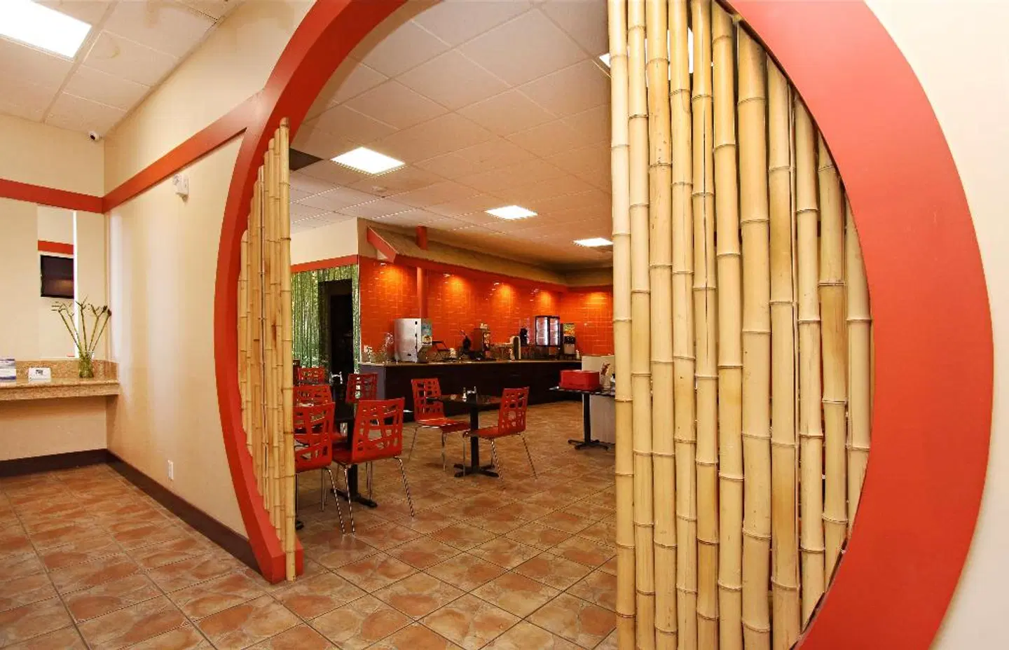 Best Western Plus Dragon Gate Inn Bar