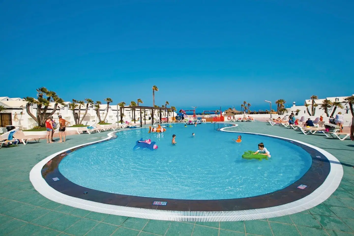 Sands Beach Resort OUTDOOR_POOL