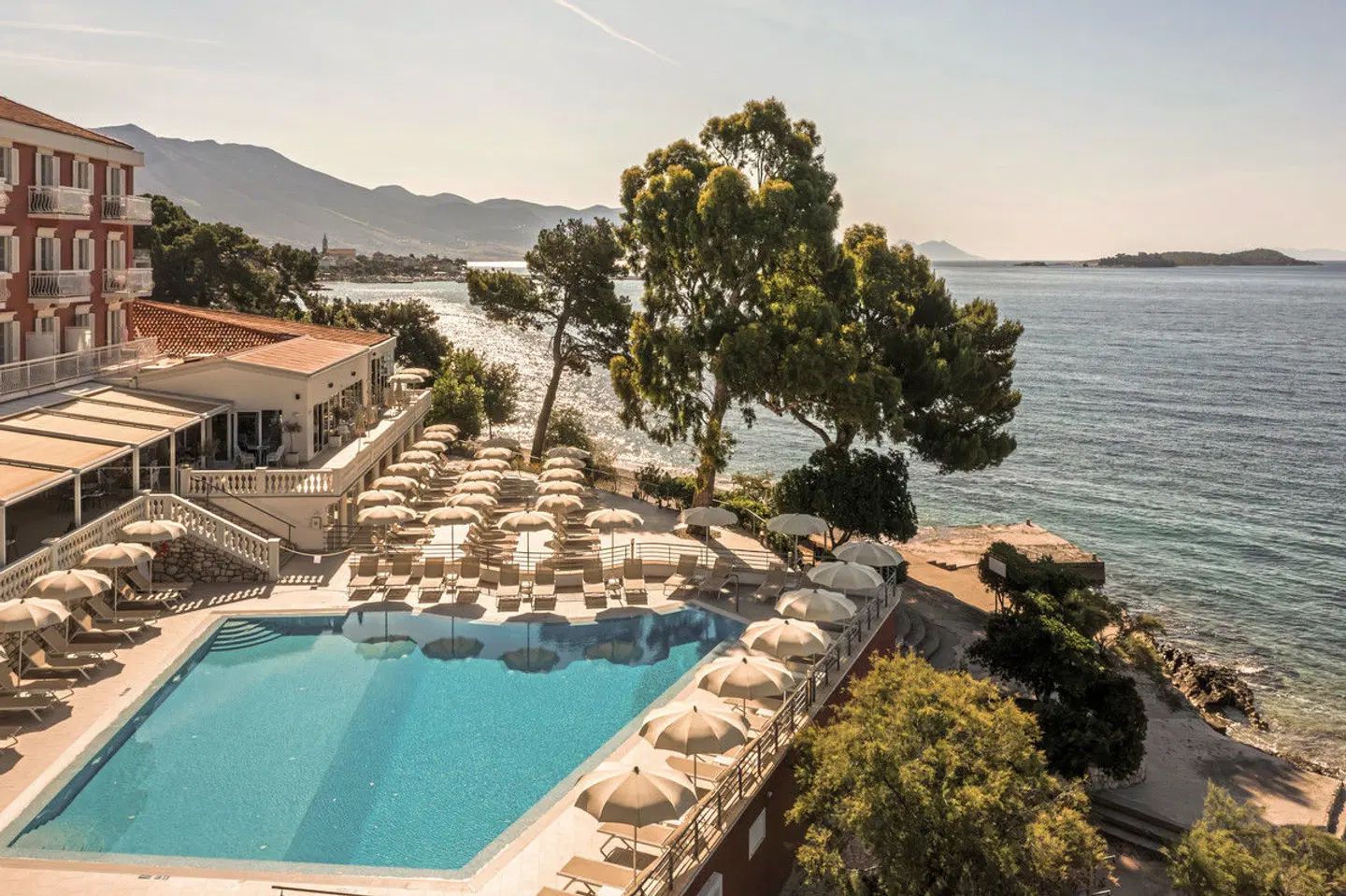 Aminess Younique Bellevue Hotel OUTDOOR_POOL