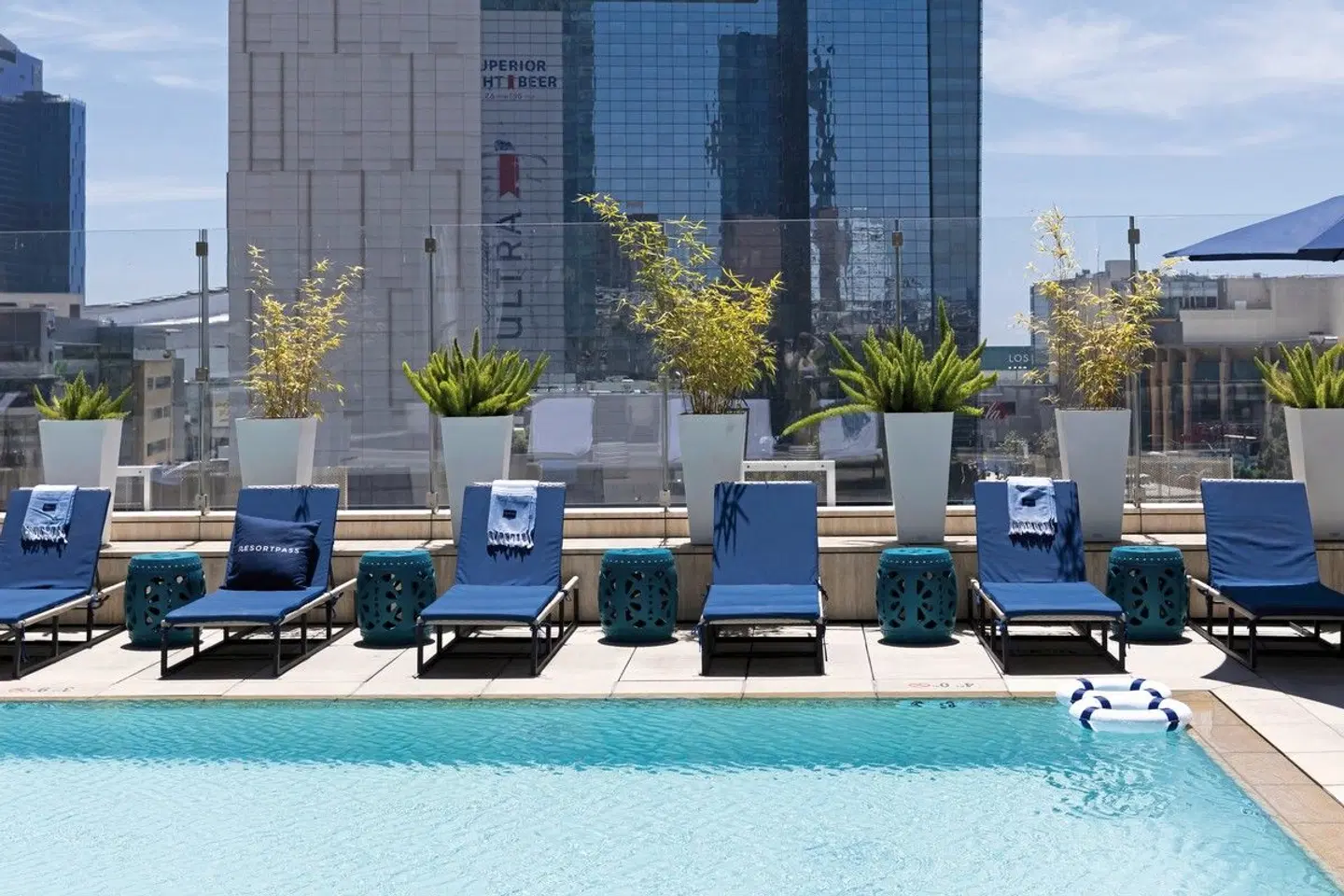 Hotel Indigo Los Angeles Downtown OUTDOOR_POOL
