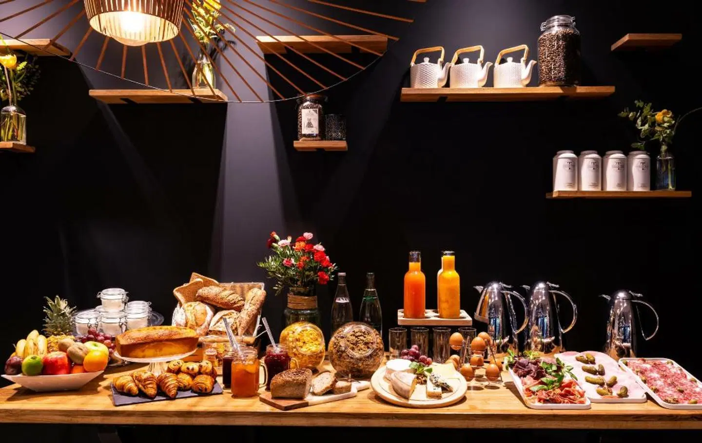 29 Lepic Montmartre Restaurant