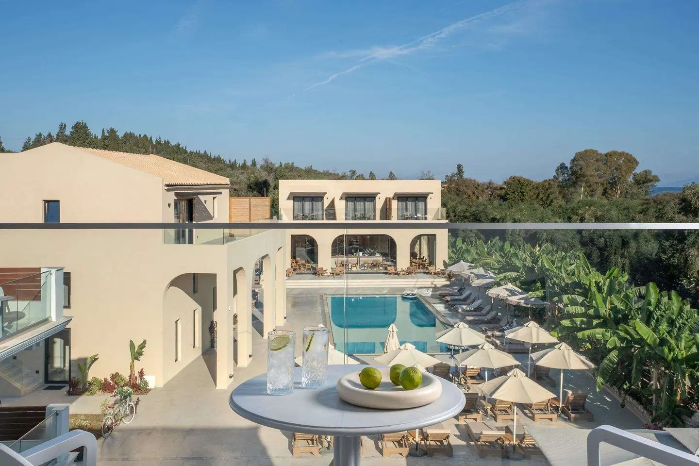 Ekati Mare Lifestyle Resort Terrasse