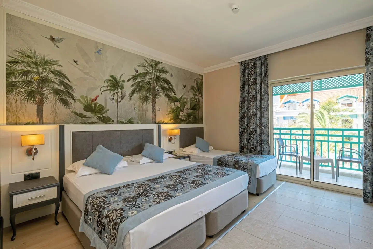 Crystal Paraiso Aqua Collection ROOM_EXAMPLE