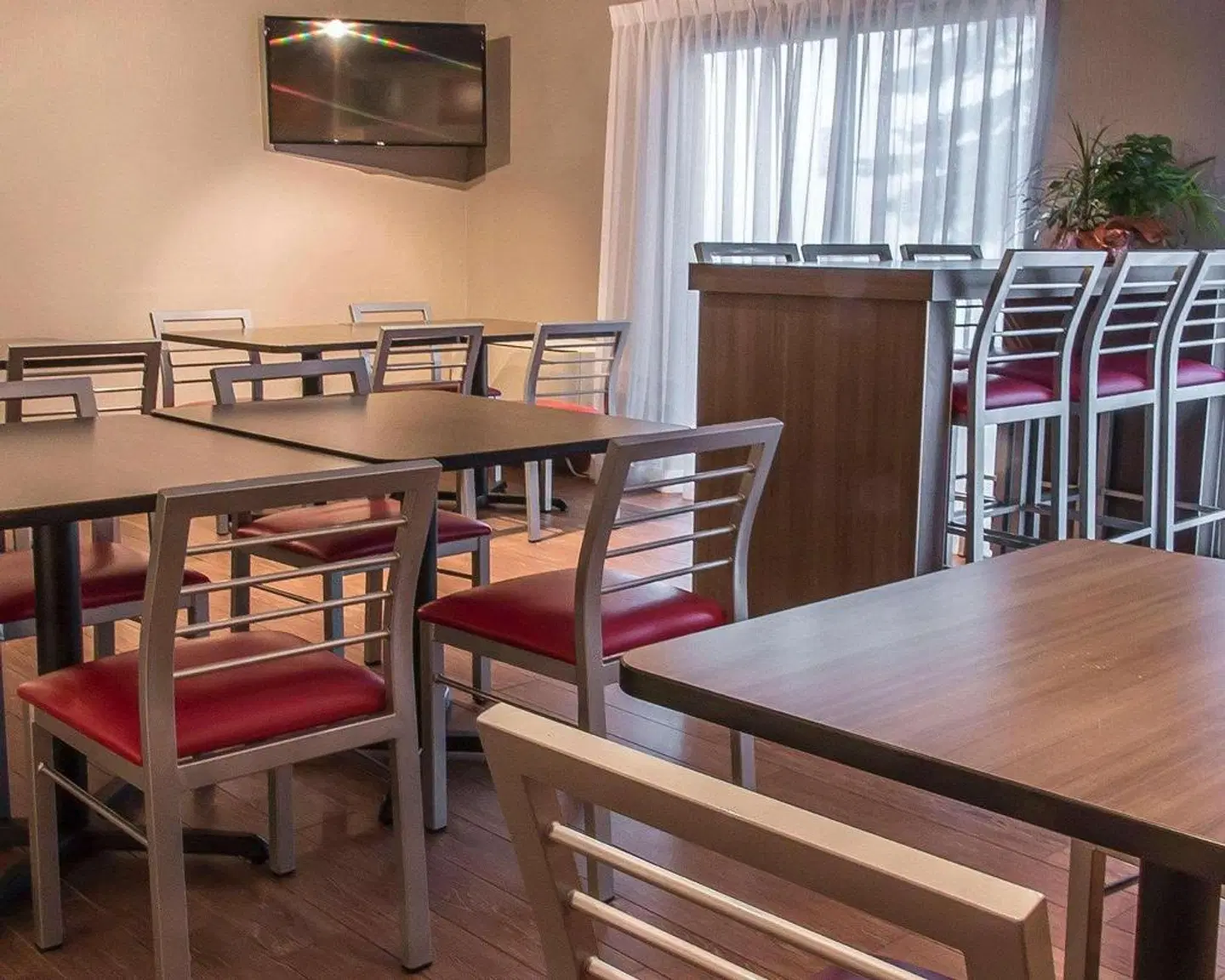 Comfort Inn Thunder Bay Bar