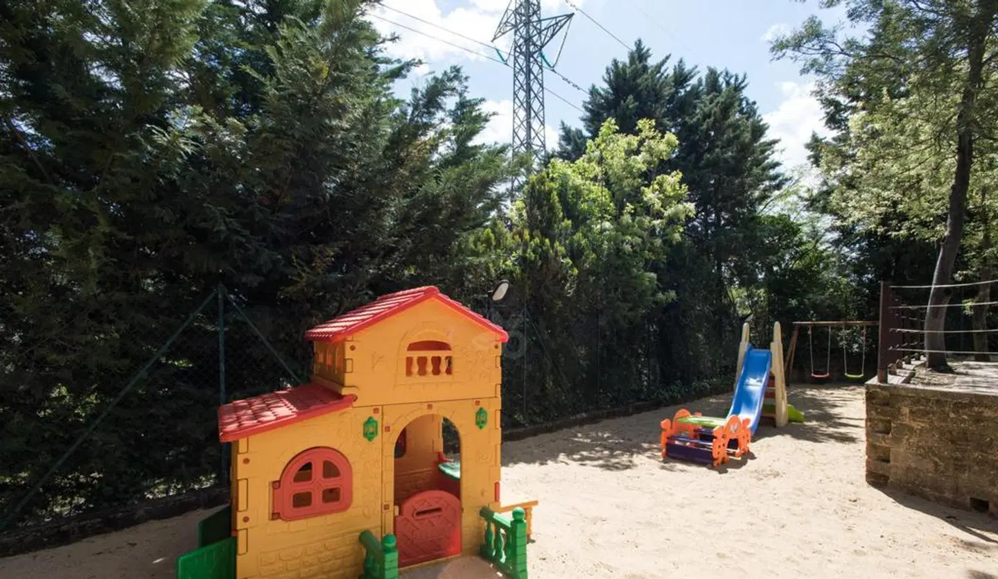 Happy Village SPORTS_AND_LEISURE