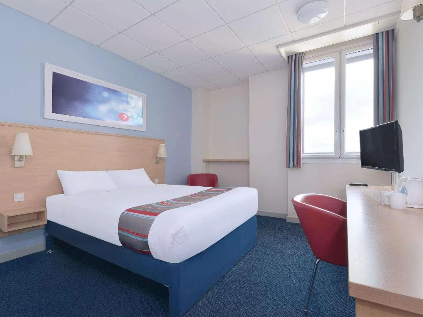 Travelodge London Central City Road Hotel ROOM_EXAMPLE