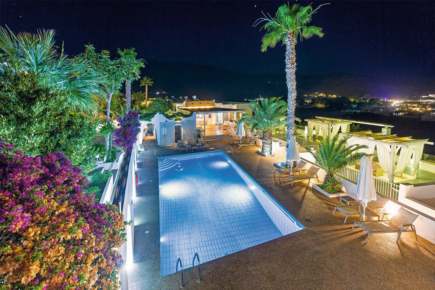 Marcos Beach Hotel OUTDOOR_POOL