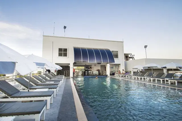 Flipper House OUTDOOR_POOL