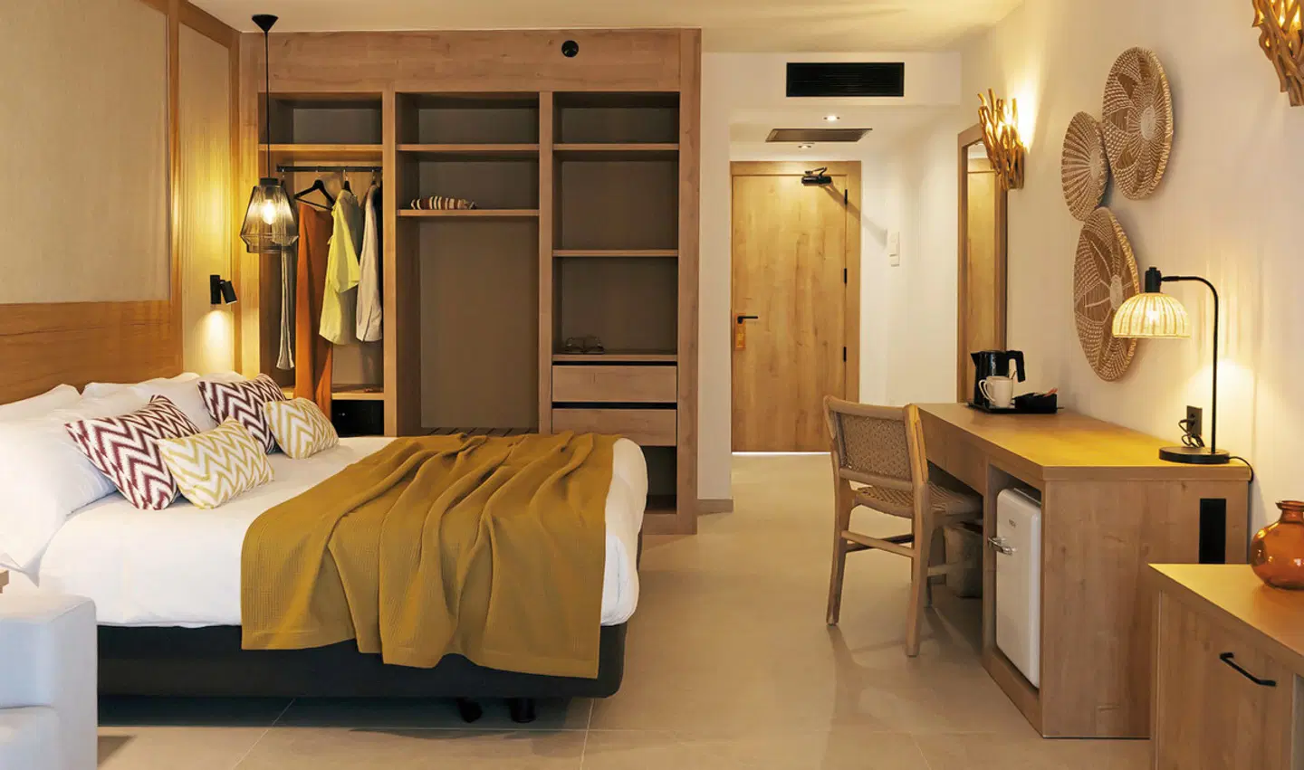 Caramelo Marina Cala'n Bosch ROOM_EXAMPLE