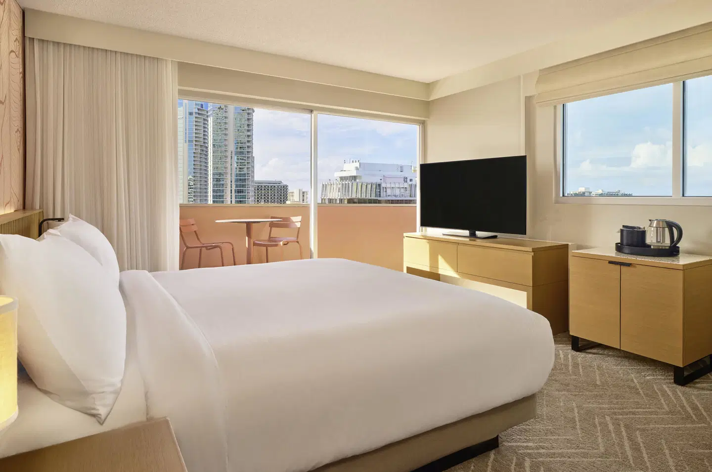 The Ambassador Hotel of Waikiki, Tapestry Collection by Hilton ROOM_EXAMPLE