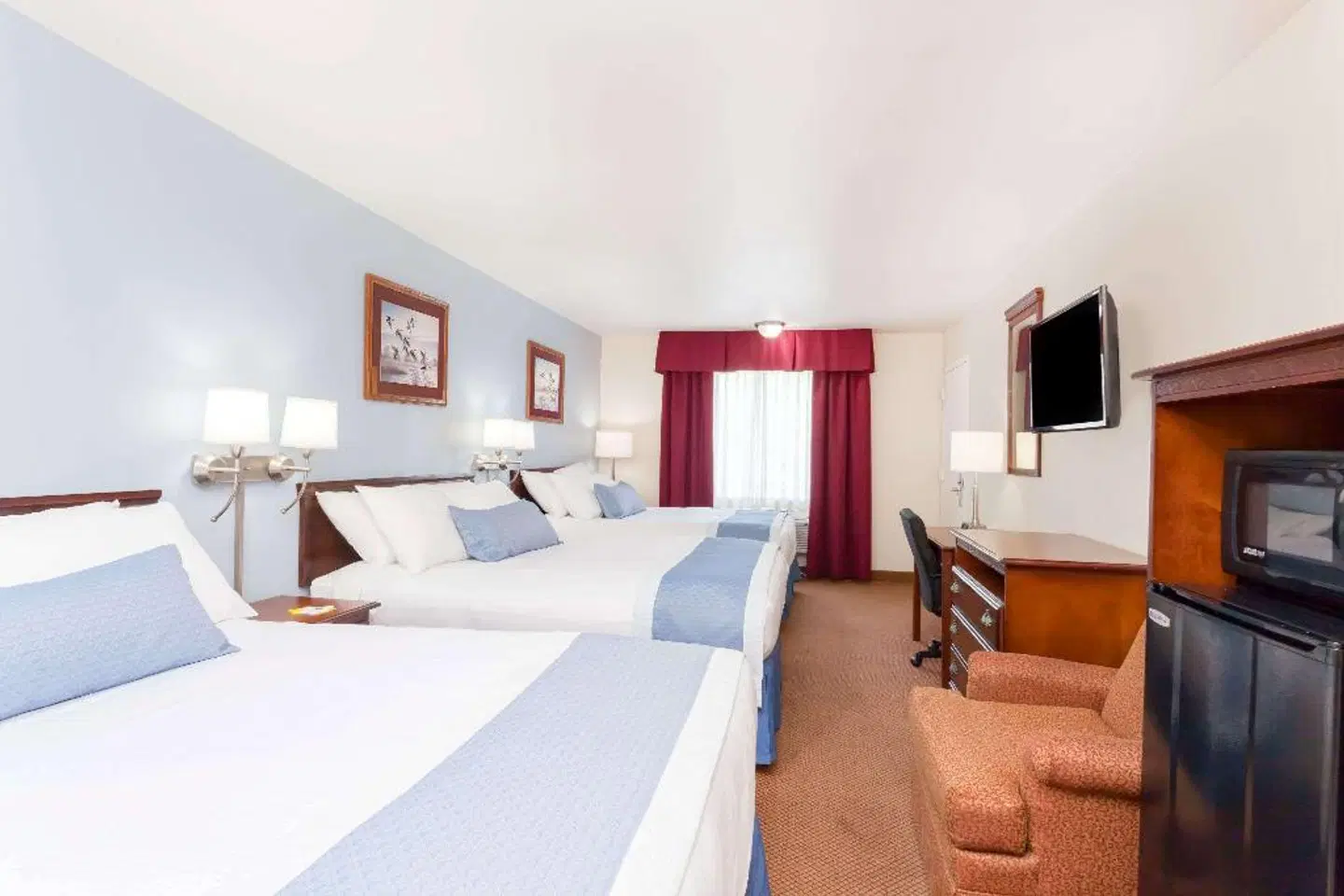 Days Inn by Wyndham Hampton ROOM_EXAMPLE