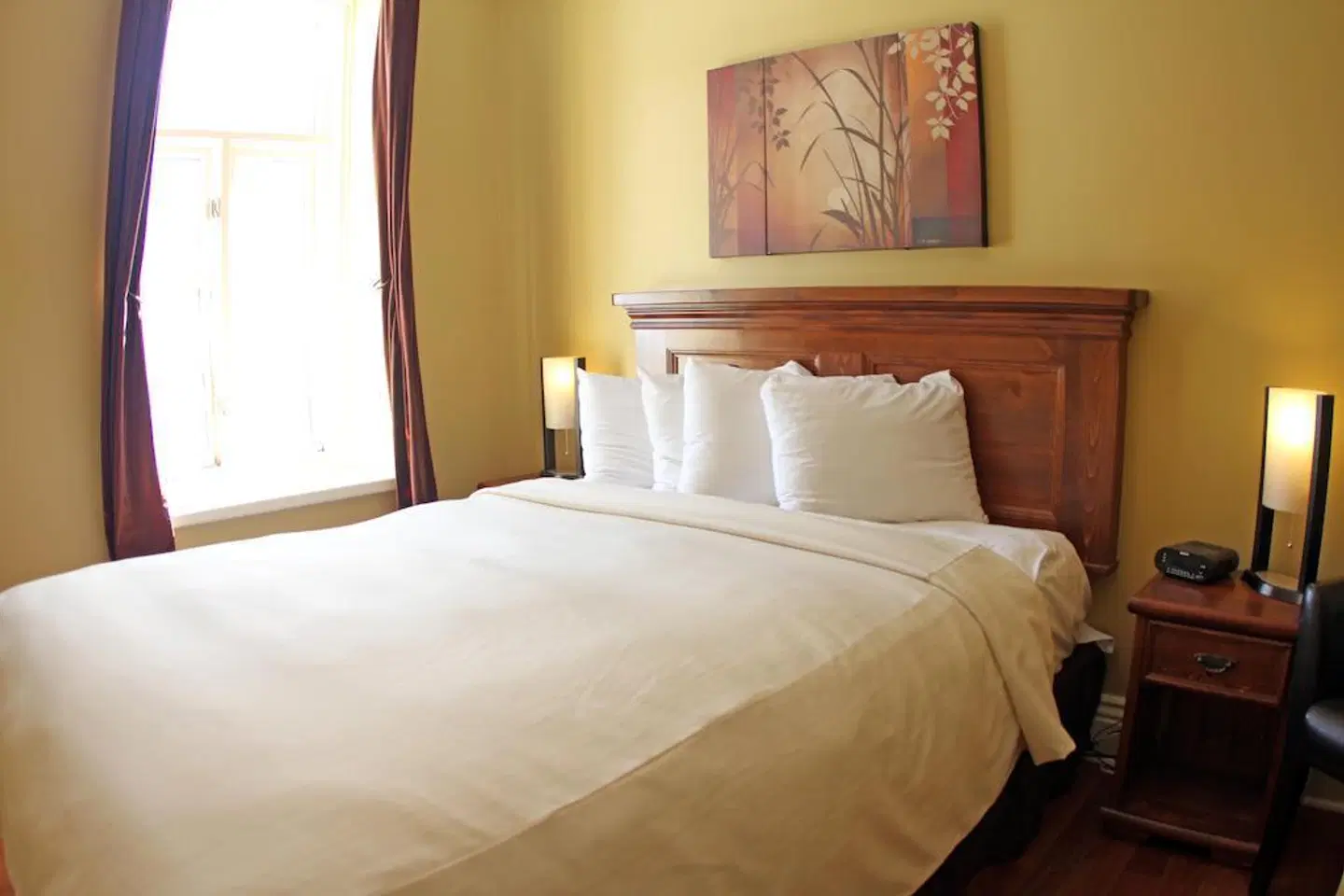 Grande Allee Hotel and Suites ROOM_EXAMPLE
