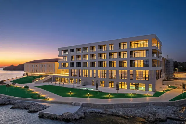 Monumenti Heritage Hotel & Resort EXTERIOR