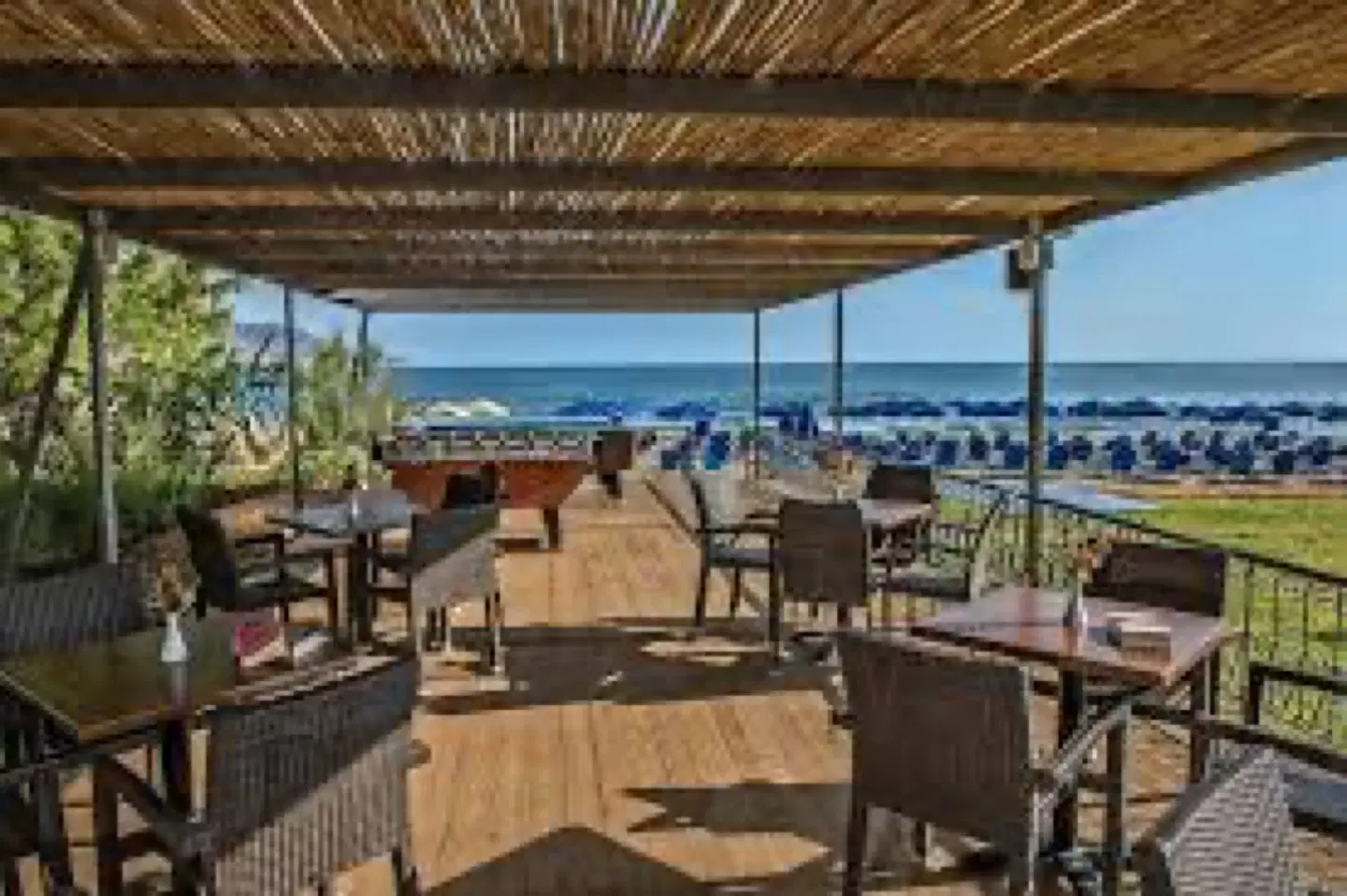 Happy Days RESTAURANT