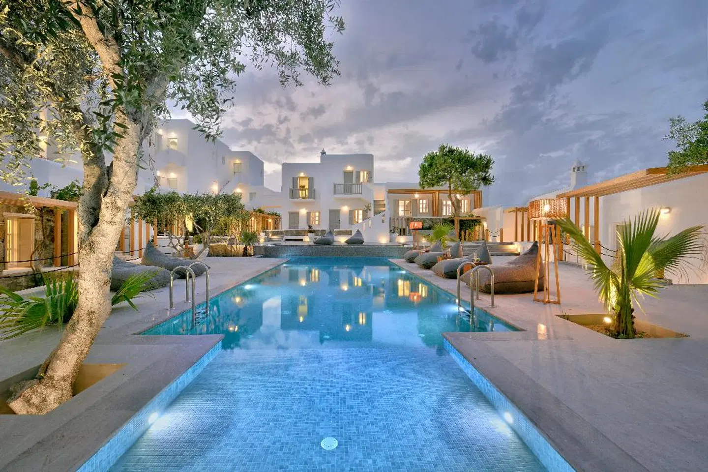 Petinos Hotel OUTDOOR_POOL