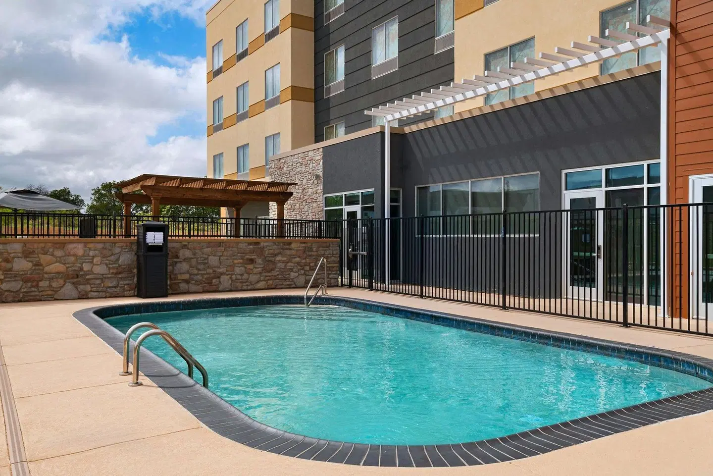 Fairfield Inn & Suites by Marriott Fort Worth Alliance Airport EXTERIOR