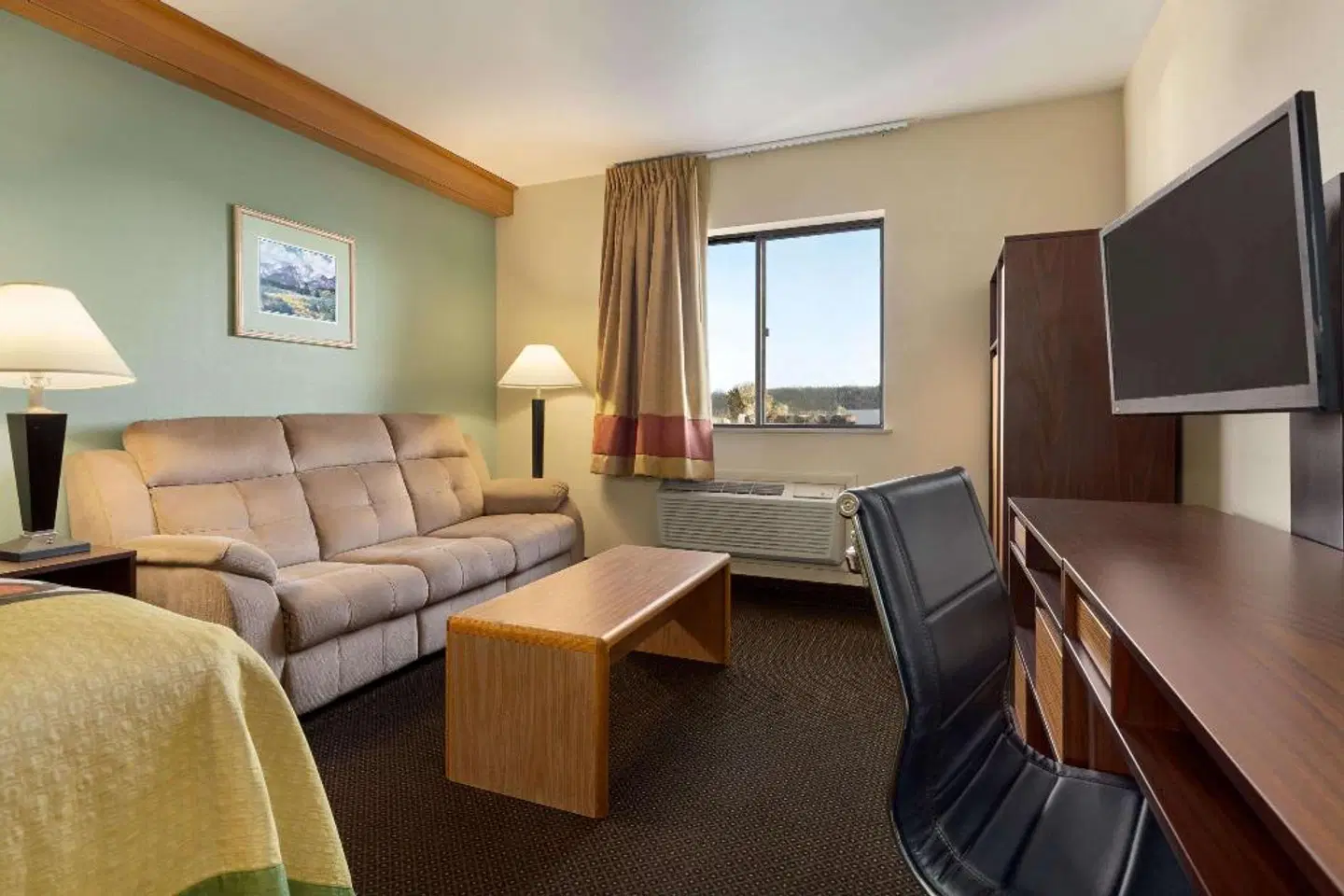 Super 8 by Wyndham Columbus ROOM_EXAMPLE