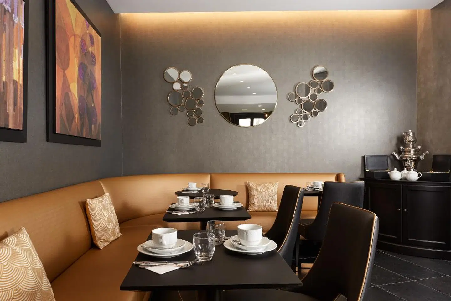 Regence Etoile Restaurant