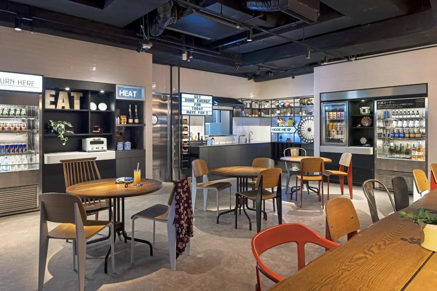 Moxy Tokyo Kinshicho Bar