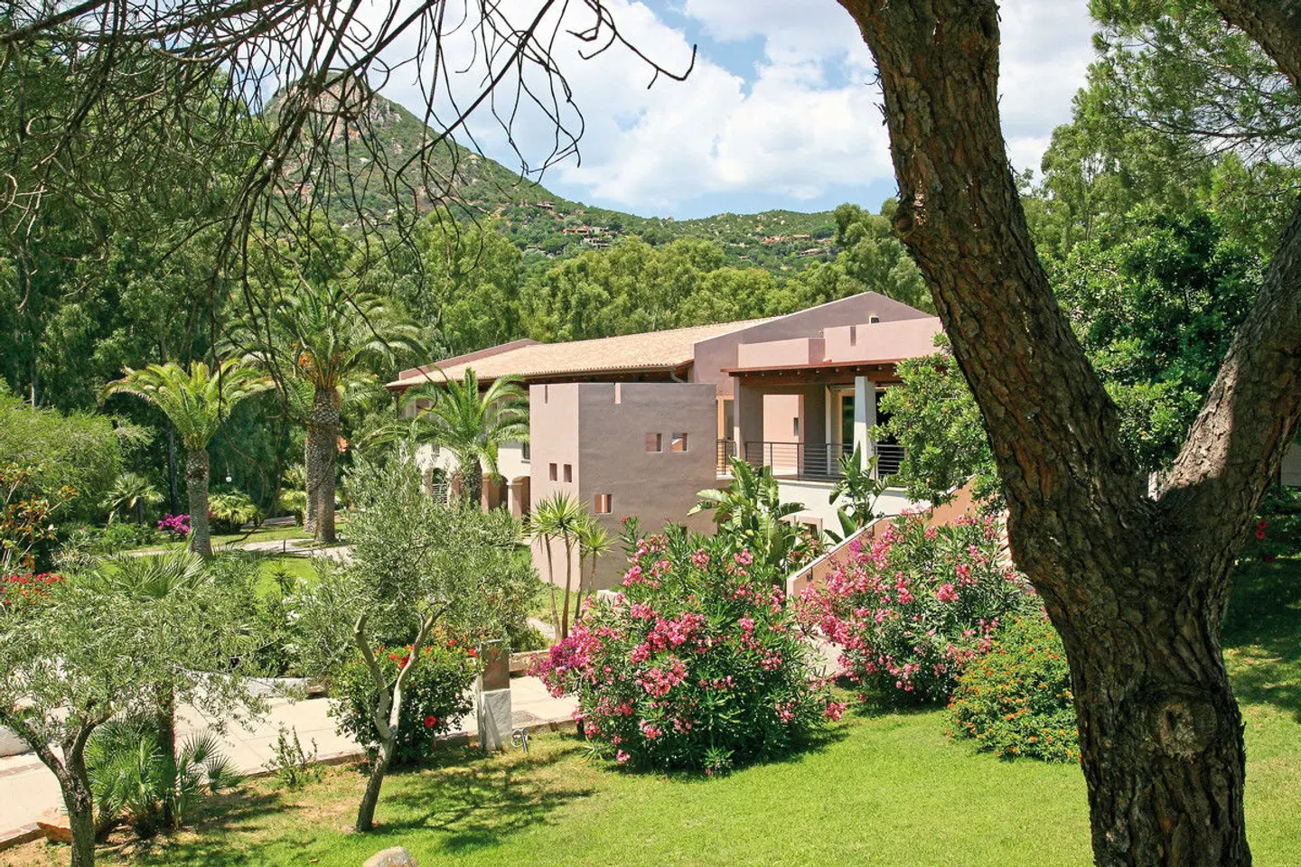 TH Costa Rei - Free Beach Resort EXTERIOR