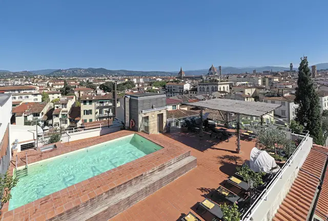 Hotel Kraft OUTDOOR_POOL